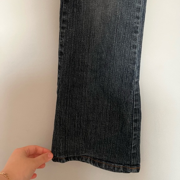 Vintage 2000s Low Rise Bootcut Jeans - Picture 5 of 5